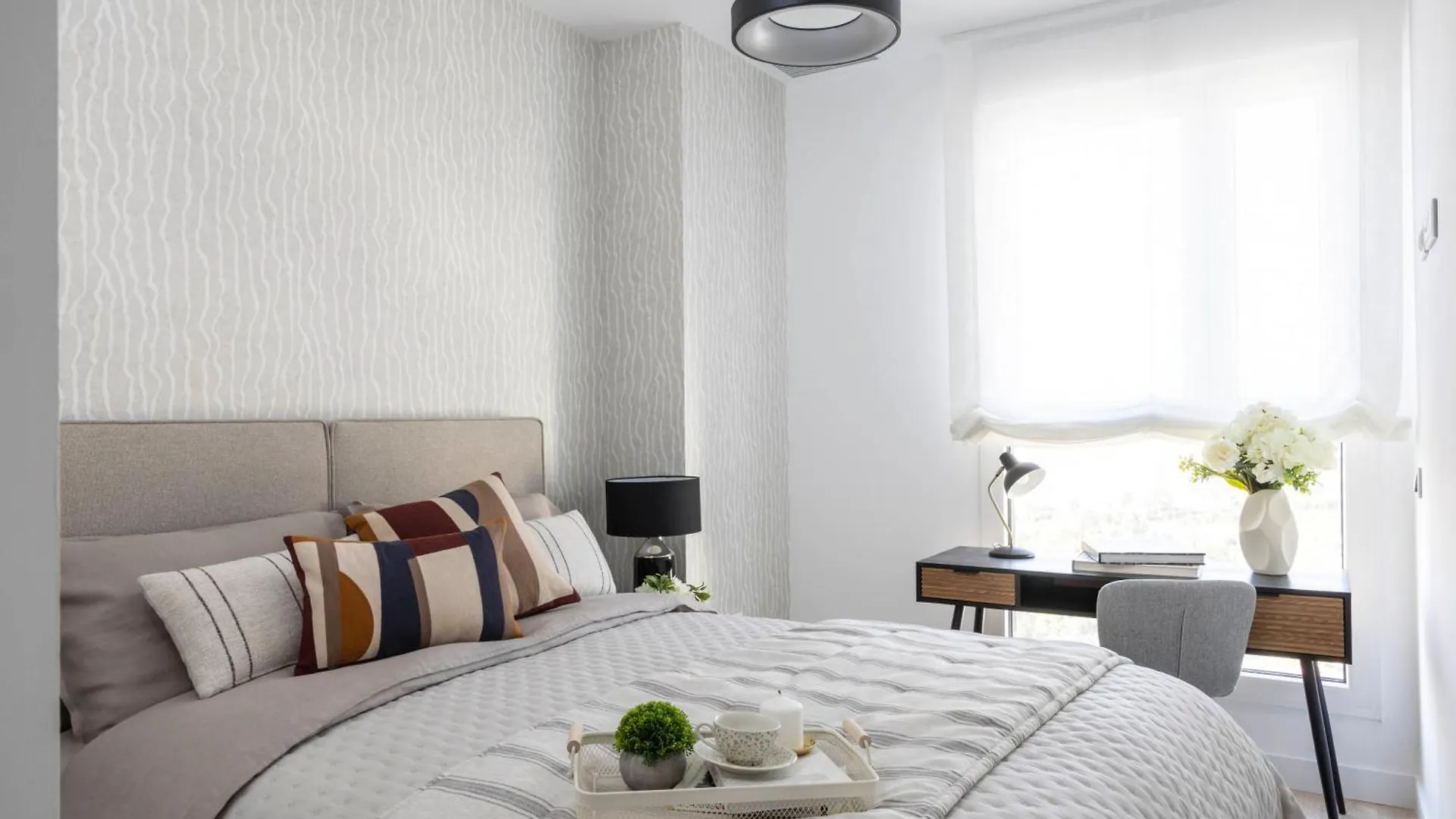 Pando Apartments 1 Bed 25D Floor Málaga