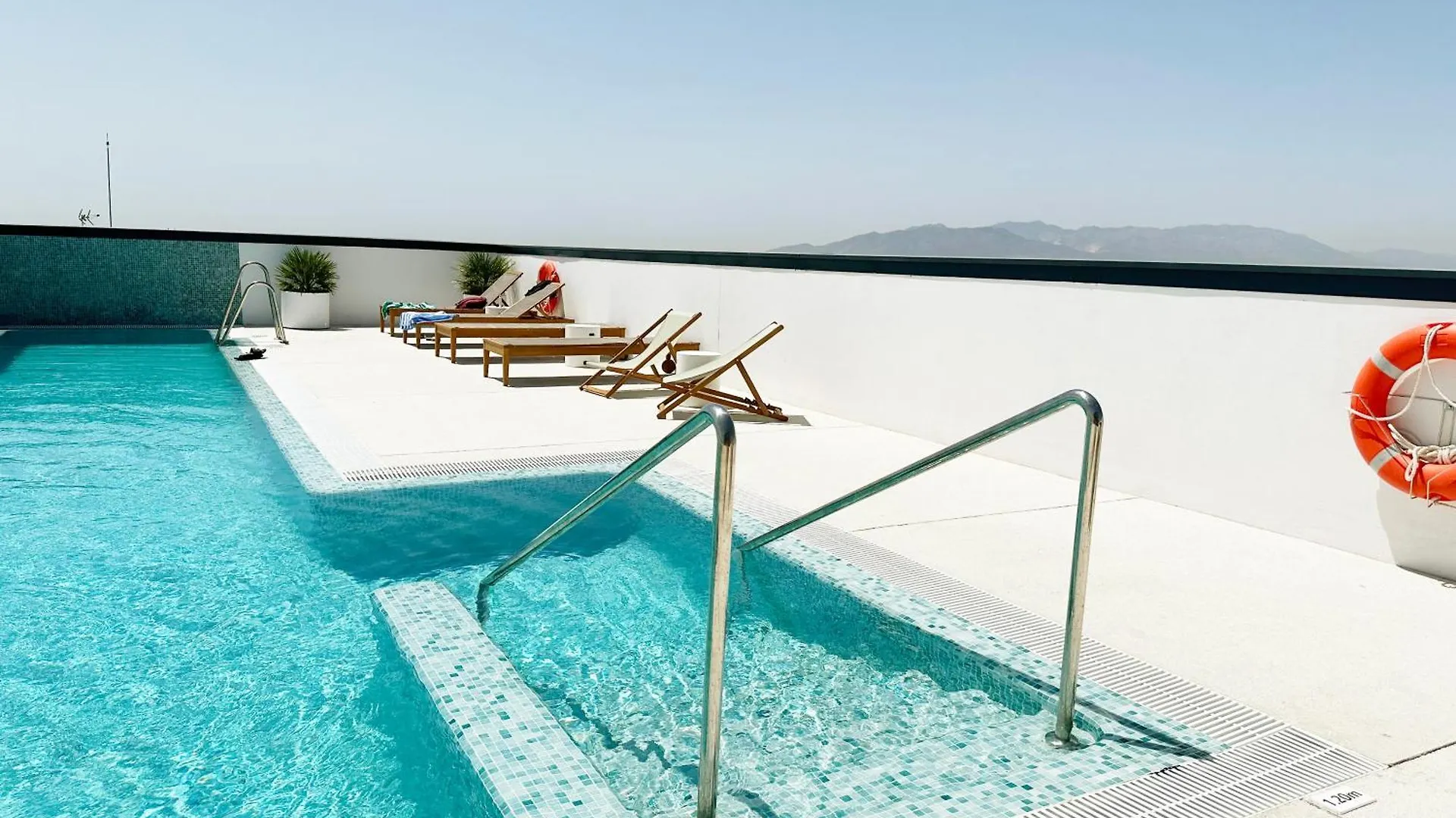 Pando Apartments 1 Bed 25D Floor Málaga