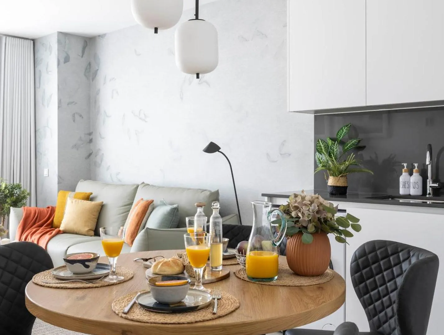 Pando Apartments 1 Bed 25D Floor Malaga