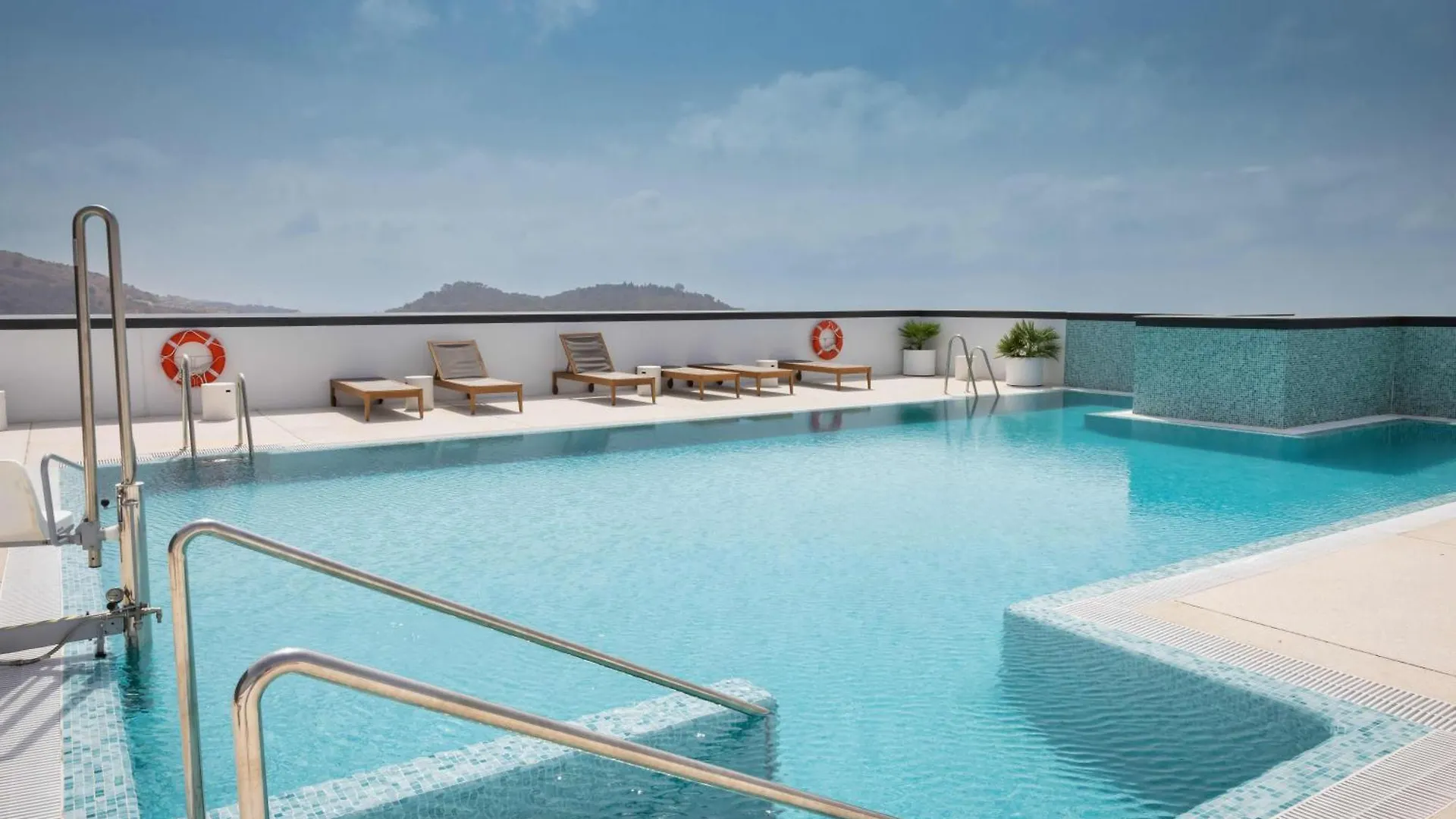 Pando Apartments 1 Bed 25D Floor Malaga 0*,  Spain